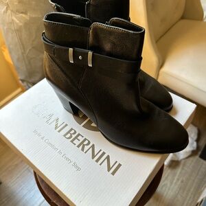 Giani Bernini Black Ankle Booties